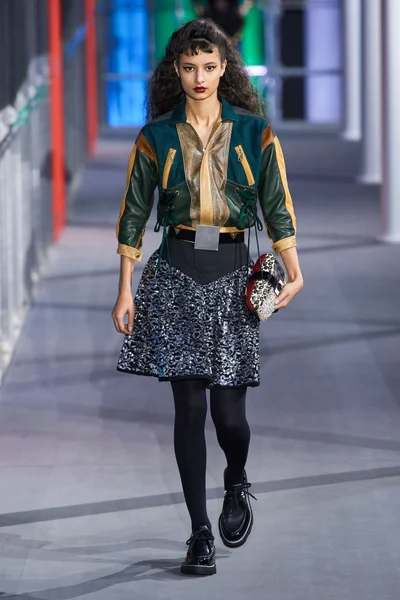 Look 56